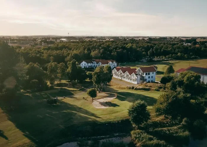 Lydinge Resort